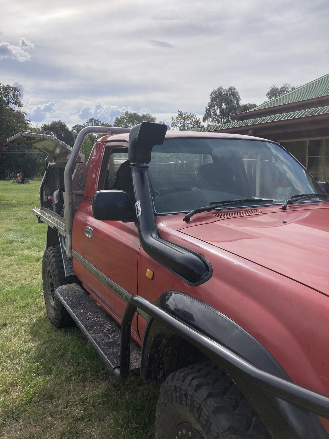 Drivers Side 4” Forward Facing Stainless Steel Snorkel short Entry – Toyota 80 Series LandCruiser